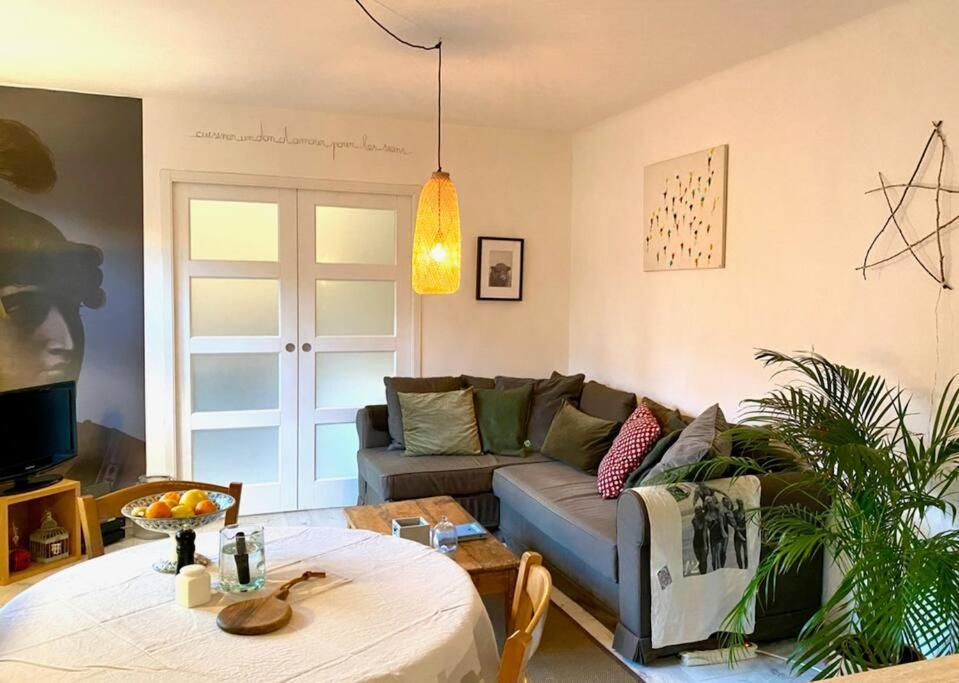 Appartement Chaleureux Entre Zola Et Proce. Нант Екстериор снимка