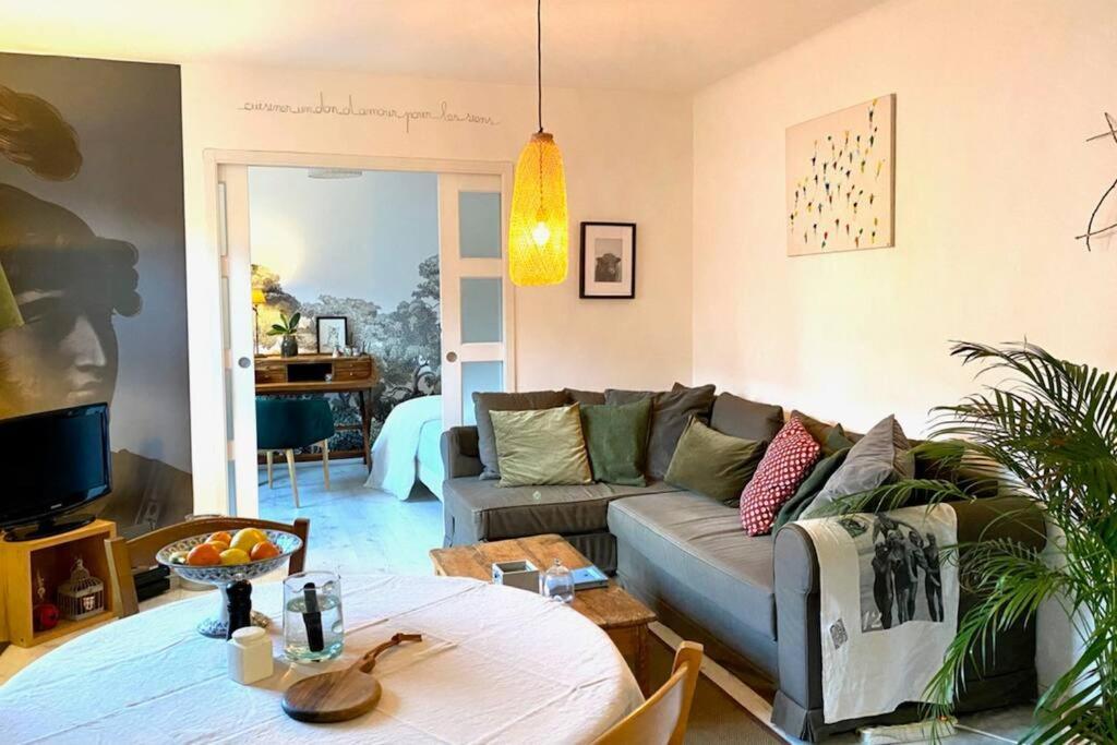 Appartement Chaleureux Entre Zola Et Proce. Нант Екстериор снимка