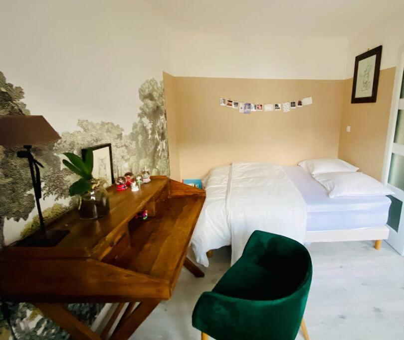 Appartement Chaleureux Entre Zola Et Proce. Нант Екстериор снимка
